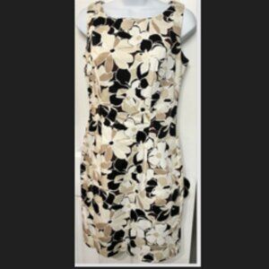 Vany New York Ladies Size 6 Multicolor Sleeveless cotton blend Floral Dress